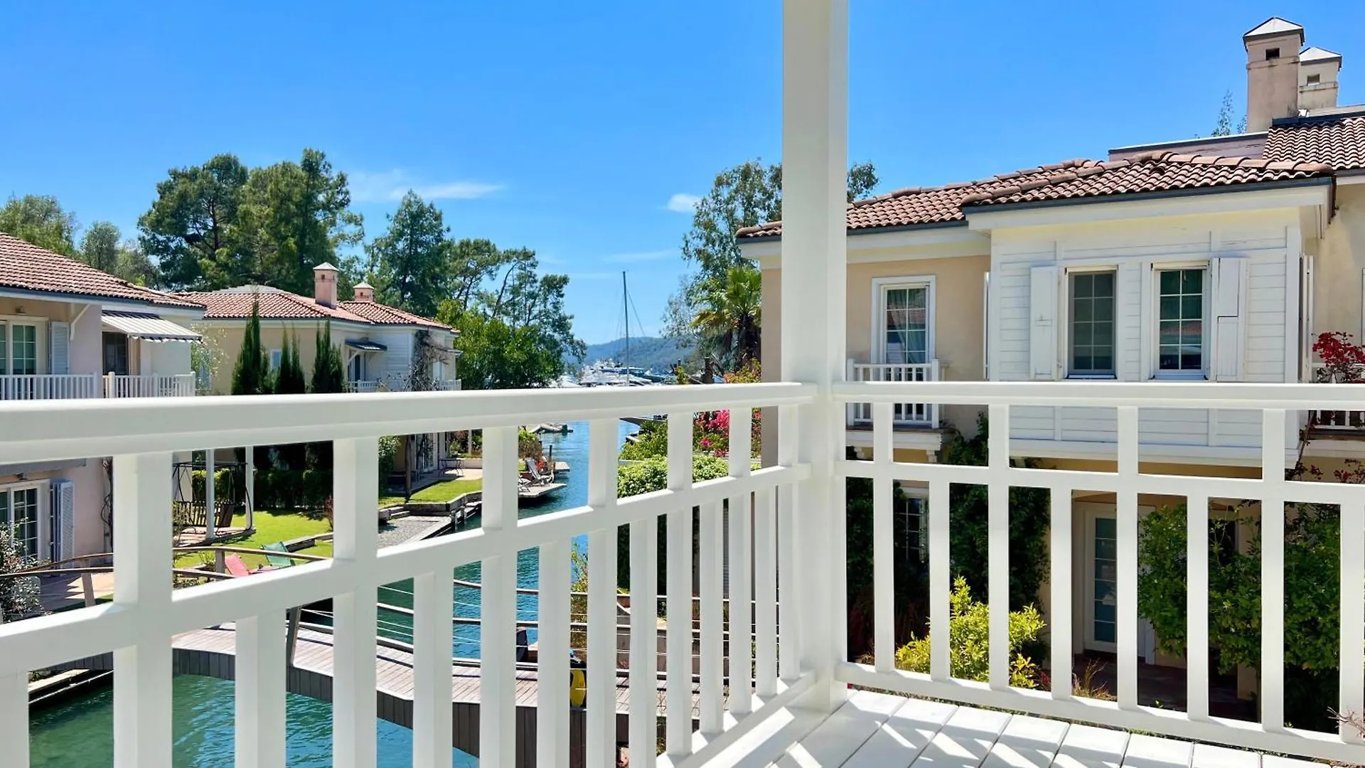 Portville 120 Stunning Corner Villa In Portville W/Canal Access In Gocek Fethiye